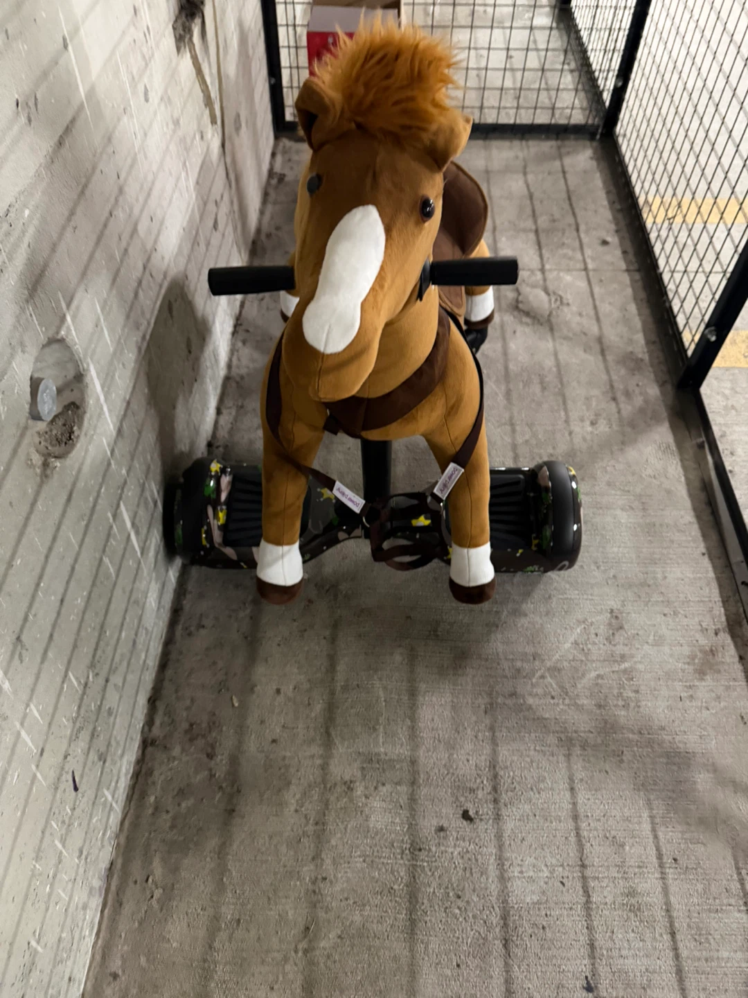 Power Pony ZüME V2 ride-on toy, likely the "Champ" - photo 3