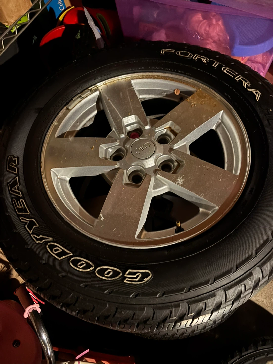 Set de llantas seminuevas para jeep - photo 3