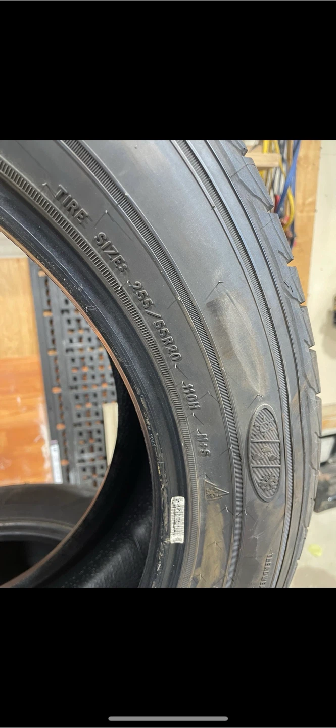 Goodyear Assurance All-Season Tires (4) - 255/55R20 - photo 4