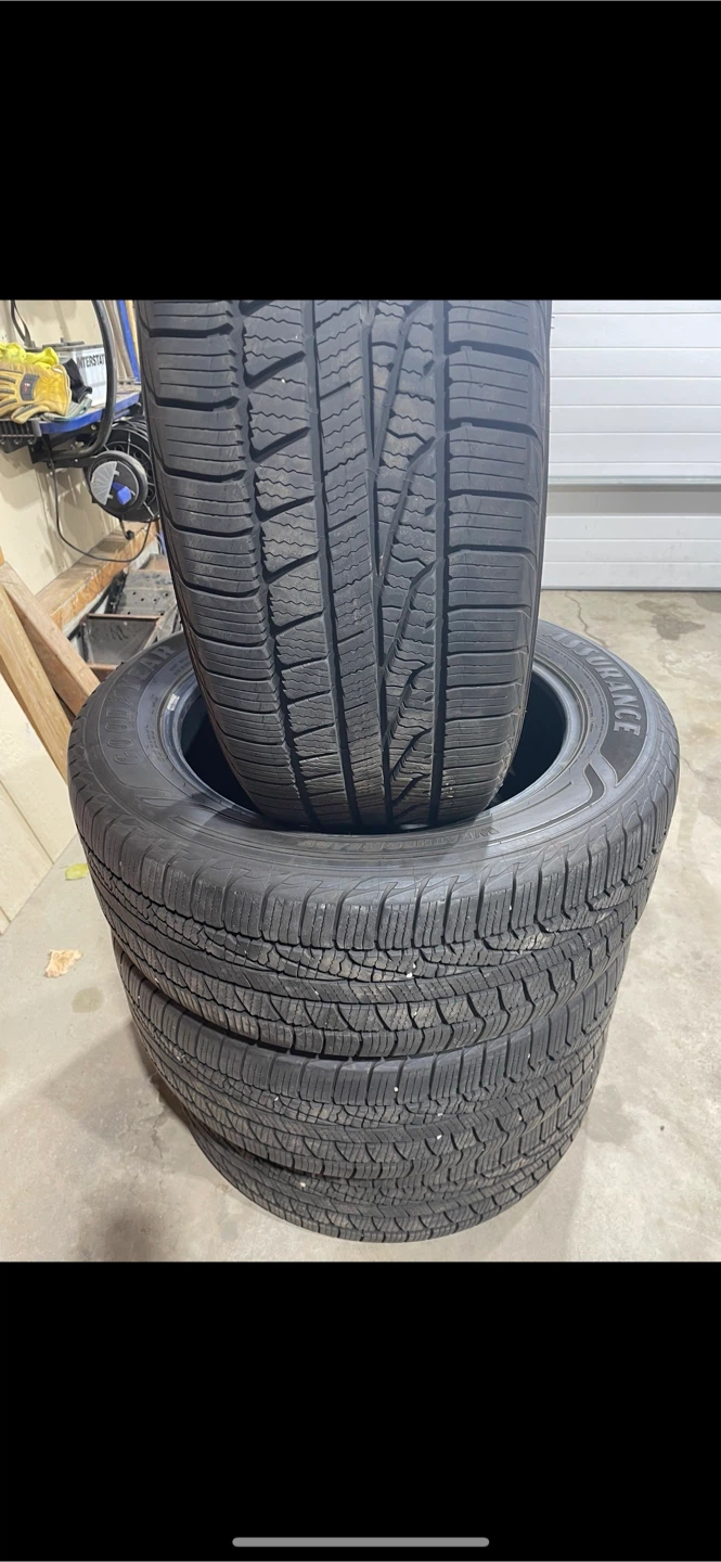 Goodyear Assurance All-Season Tires (4) - 255/55R20 - photo 2