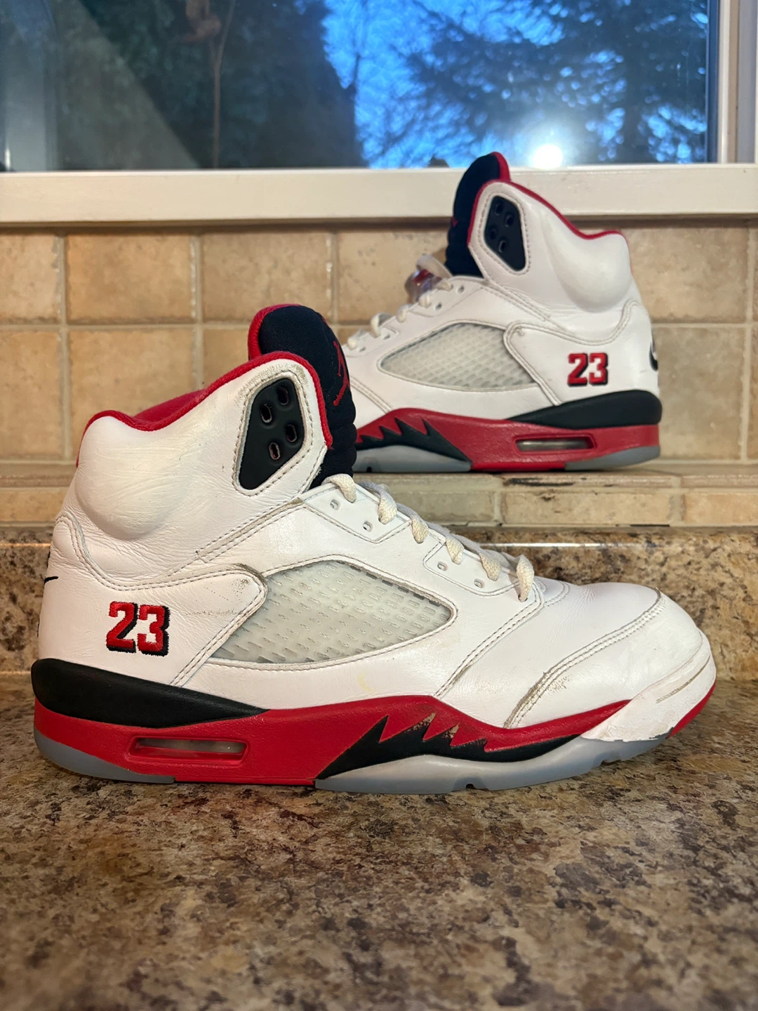 Jordan 5 Fire Red 2025