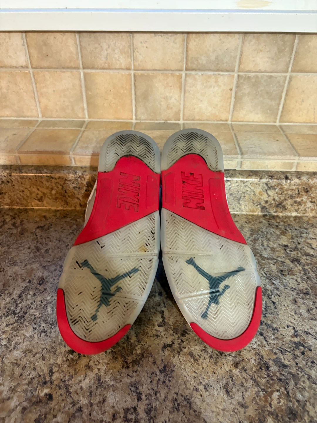 Jordan 5 Fire Red 2025 - photo 5