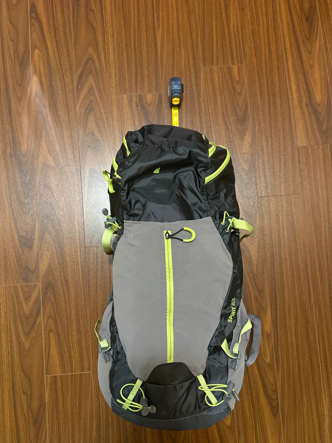 MEC Spirit 40L hiking or backpacking pack - photo 2