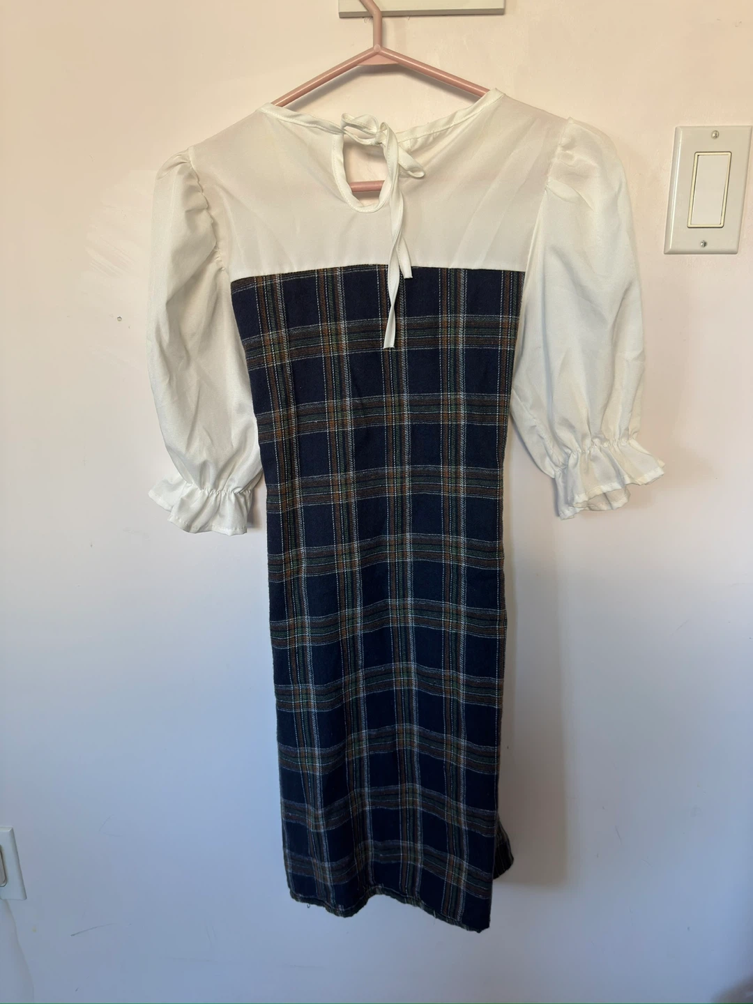 Plaid Dress with White Sleeves - photo 4
