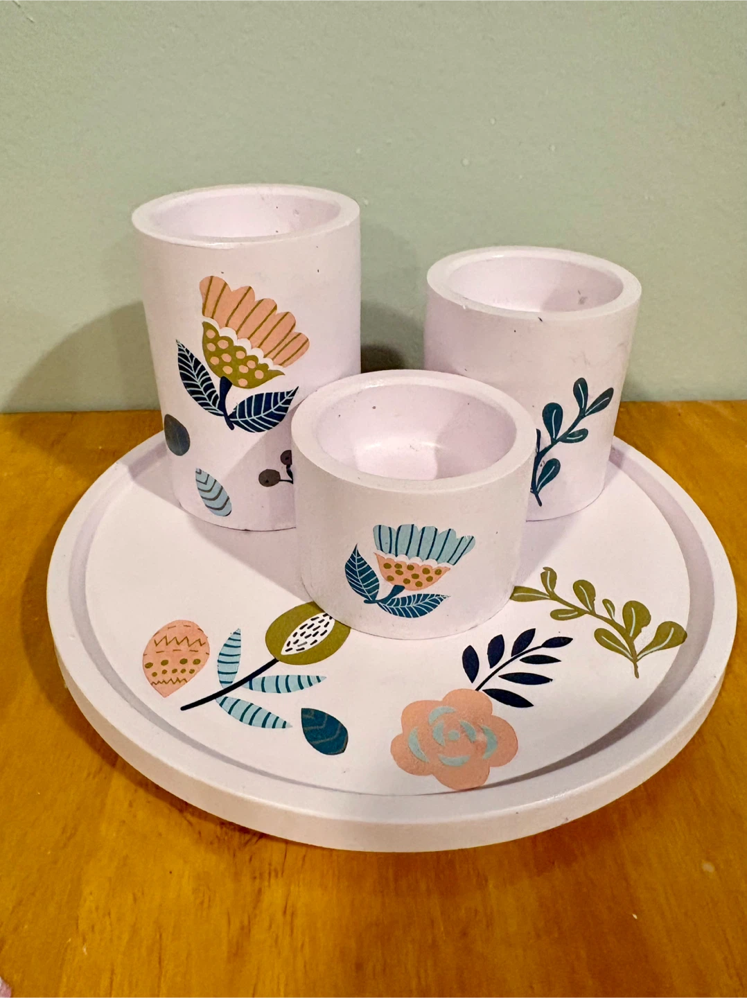 Tea light holders and tray