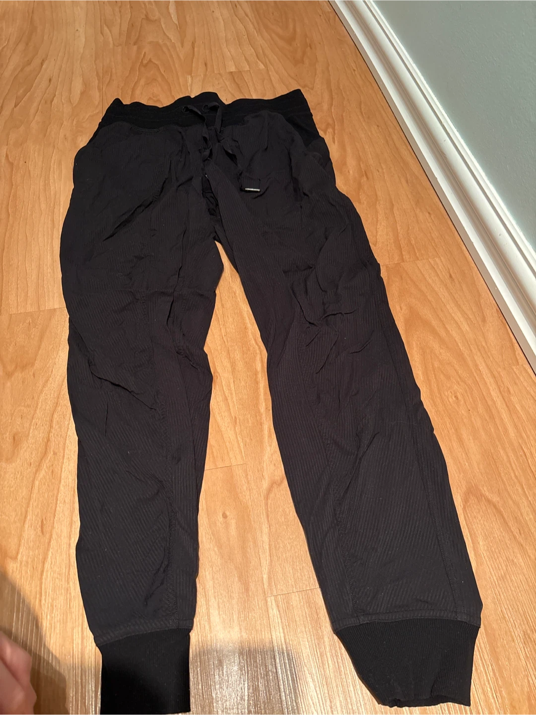 Lululemon Black Ribbed Joggers- Dance studio