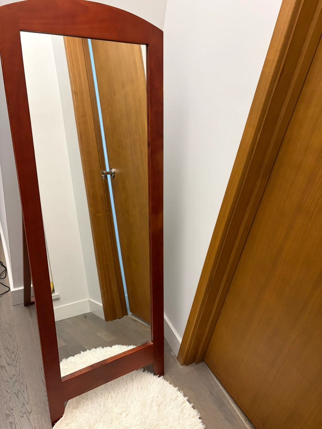 Full Length Standing Mirror- From Winners (Move out Sale) - photo 3