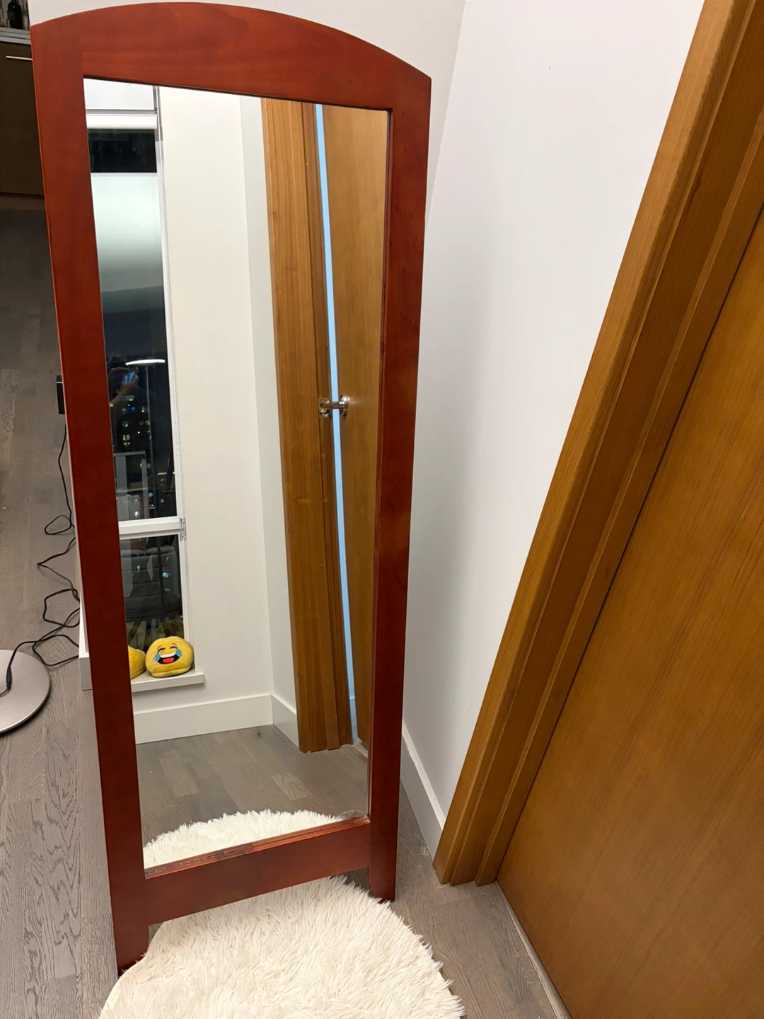 Full Length Standing Mirror- From Winners (Move out Sale) - photo 4