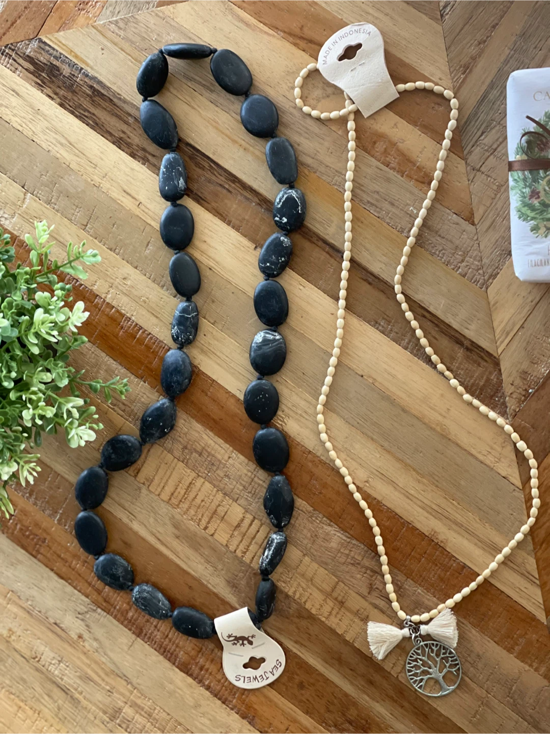 Handcrafted Beaded Necklaces – Made in Indonesia