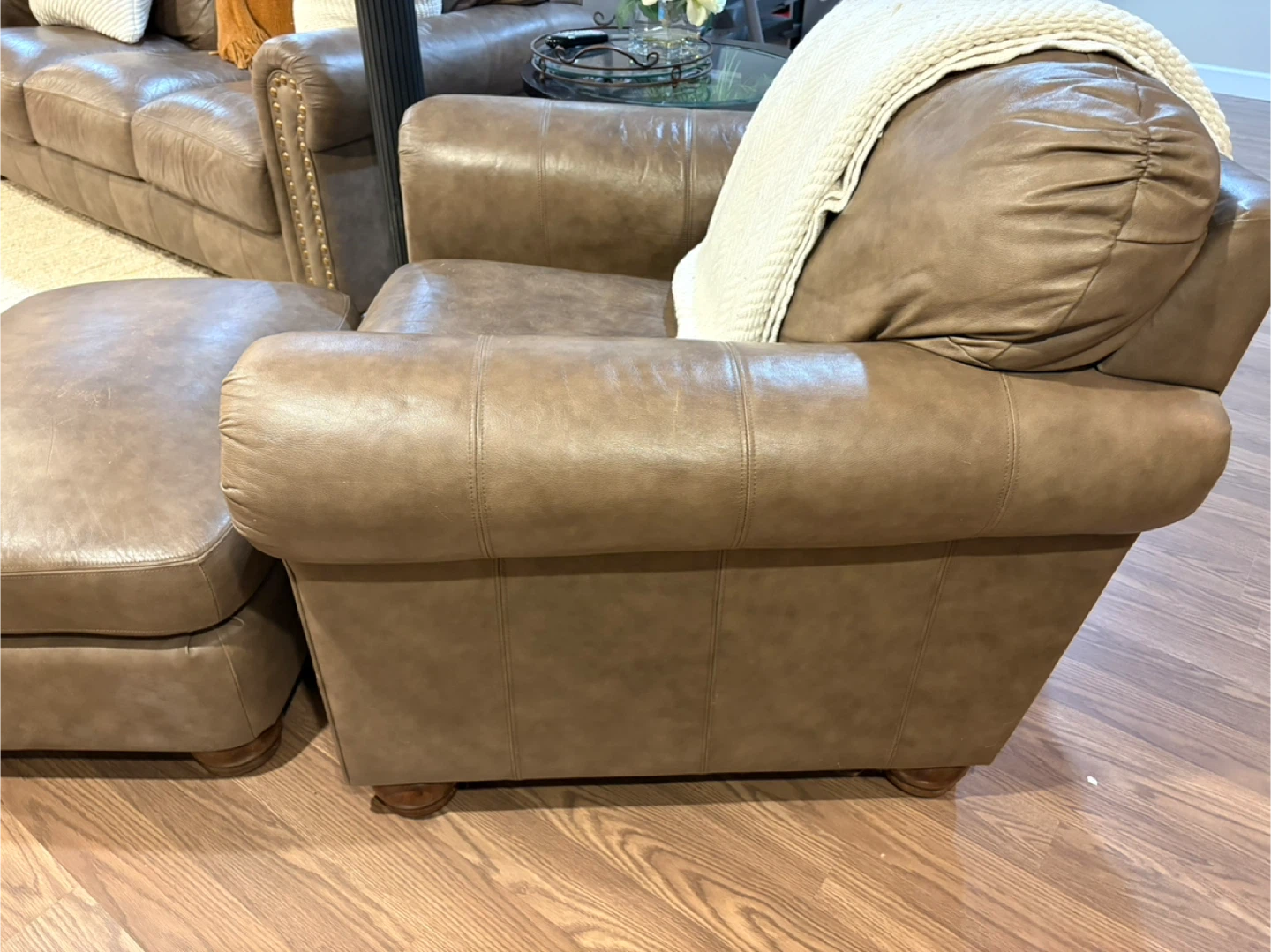 Genuine Leather sofa, Armchair & ottoman - photo 5