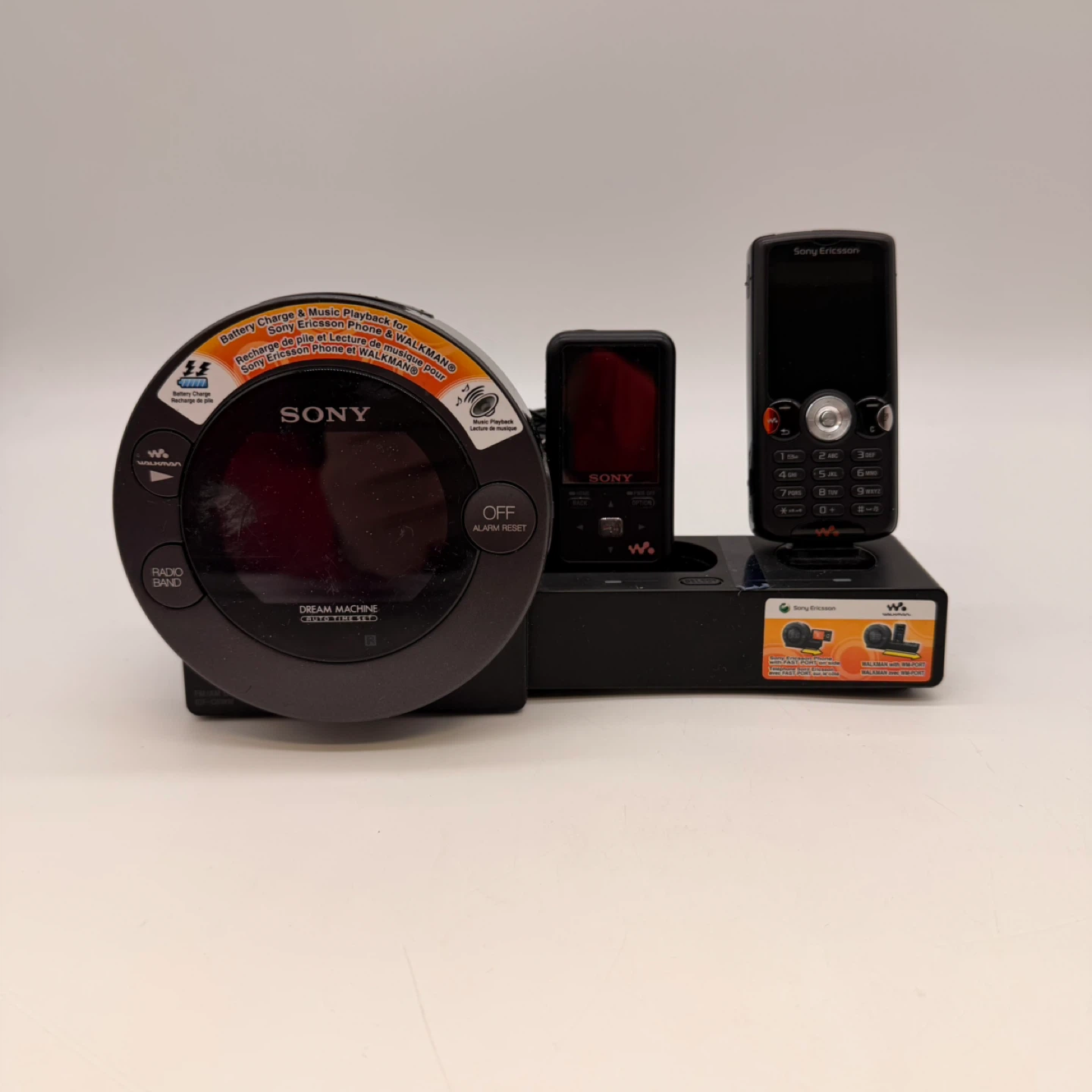 Sony Walkman NWZ-S616F + W580i Phone + Dream Machine Dock