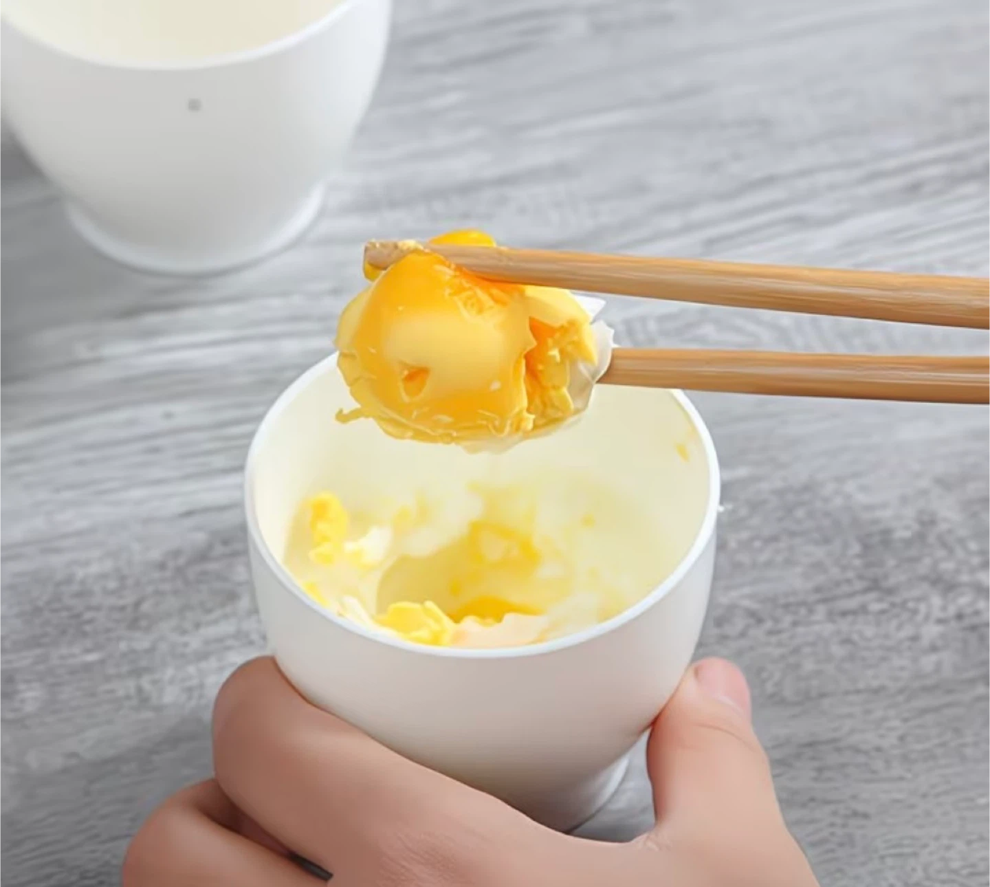 White Egg Cooker Set - photo 4