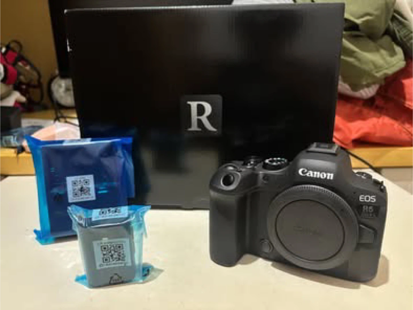 Brand New Canon EOS R6 Mark II Mirrorless Camera - photo 2