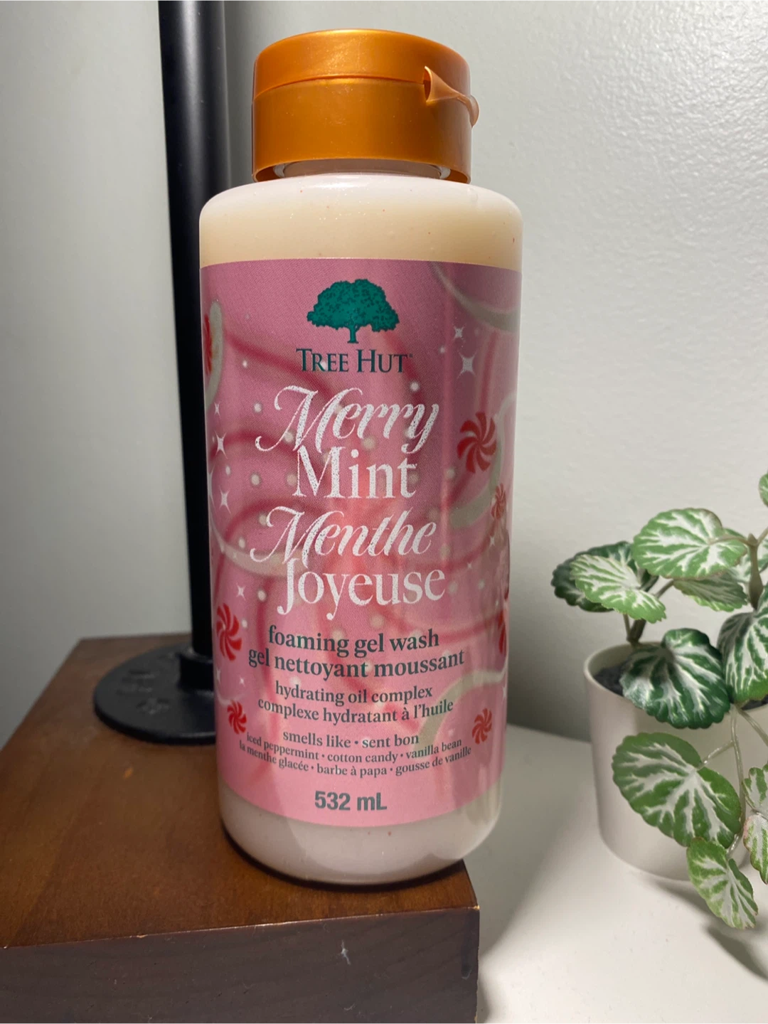 Tree Hut Limited Edition Merry Mint Foaming Gel Wash