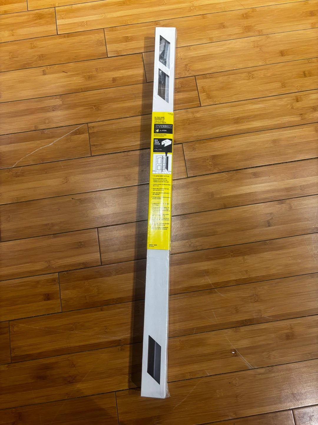 Bi-fold door hardware set