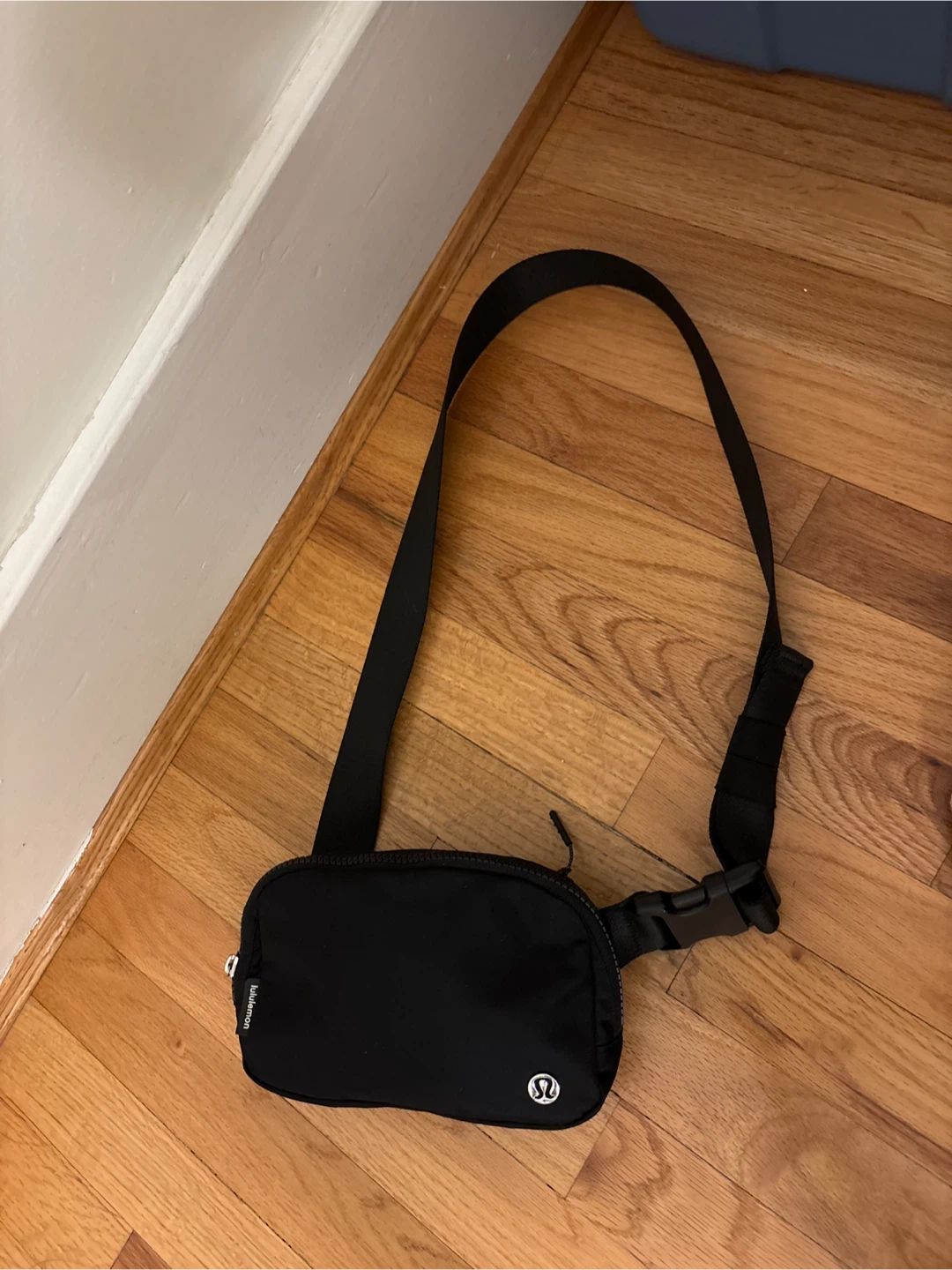 Lululemon Belt Bag - photo 2
