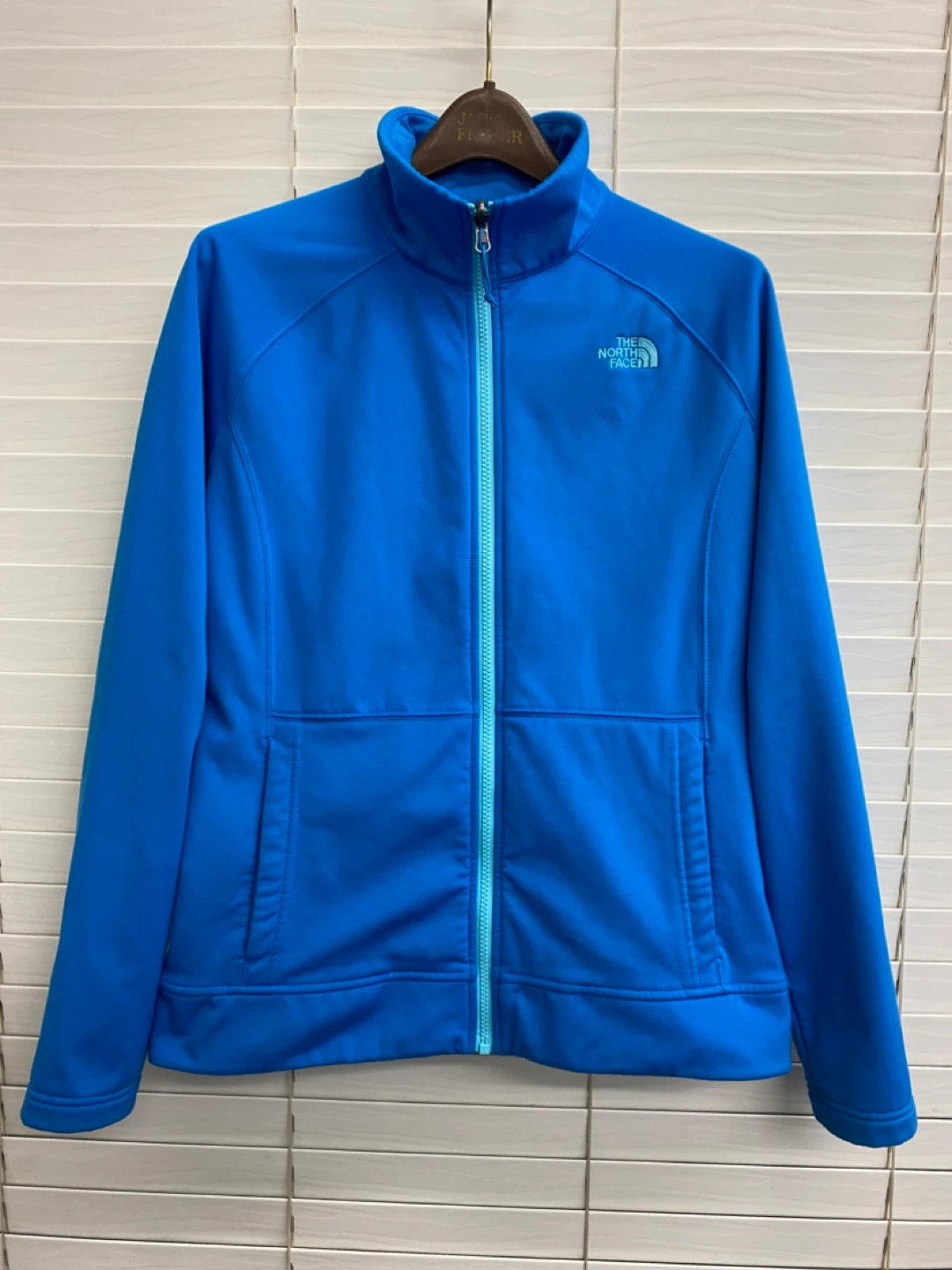 The North Face Soft-shell Full Zip Light Jacket Women’s - L