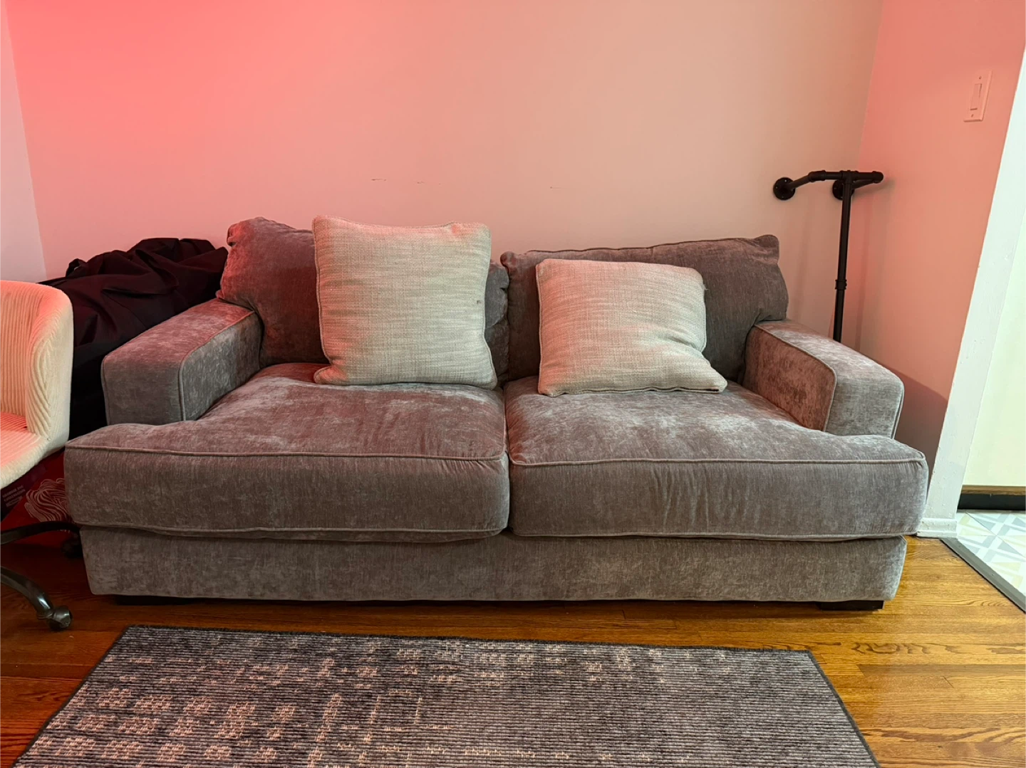 Modern Gray 3-Seat Sofa – Excellent Conditio - photo 3