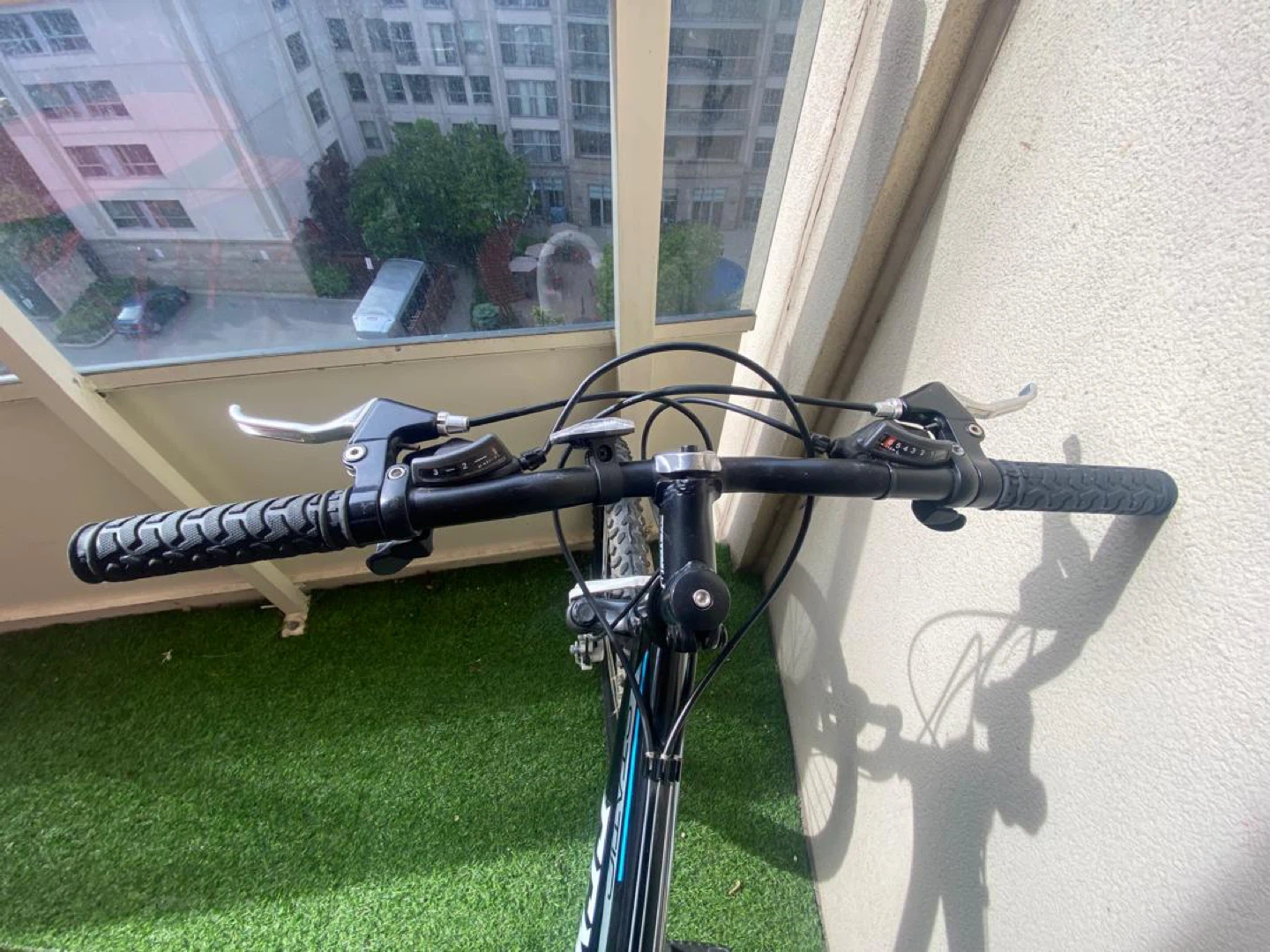 Used-like new bike - photo 3