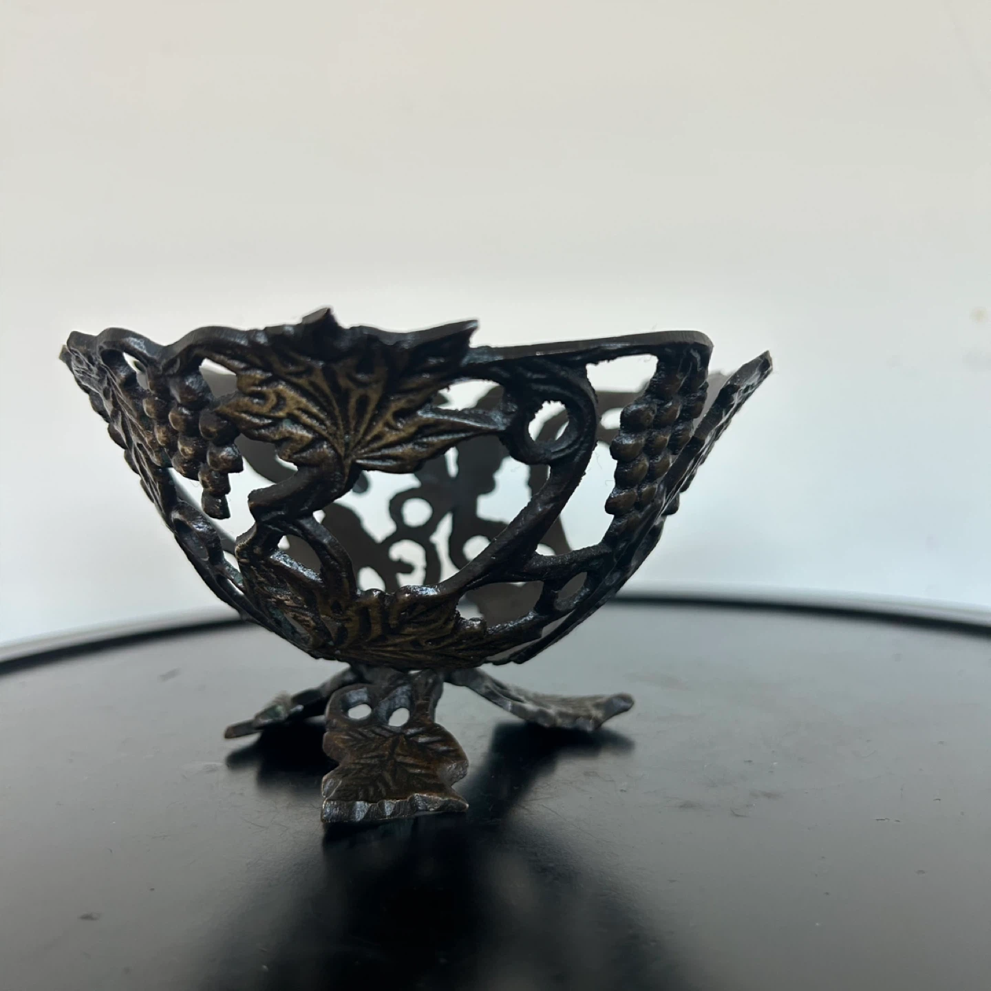 Vintage Bronze-Style Small Harvest Grape Bowl - photo 3