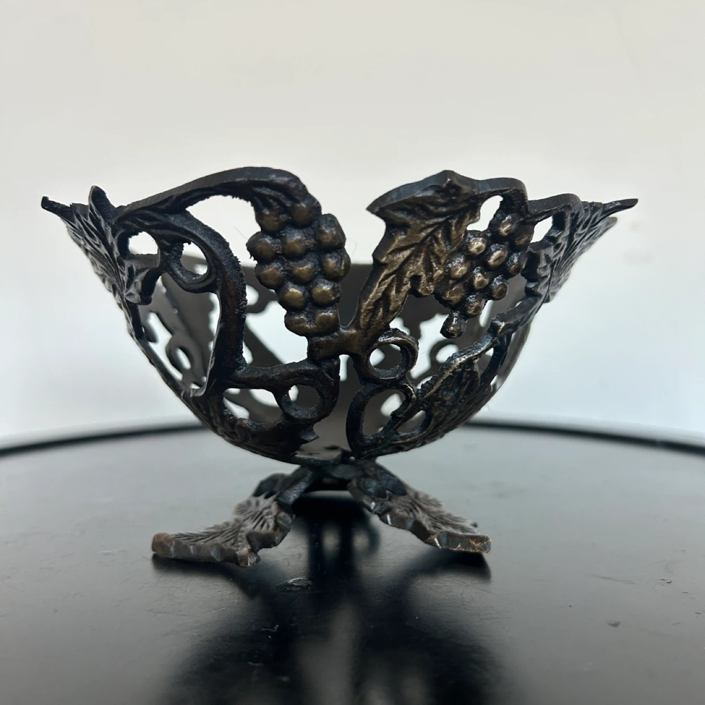 Vintage Bronze-Style Small Harvest Grape Bowl - photo 2