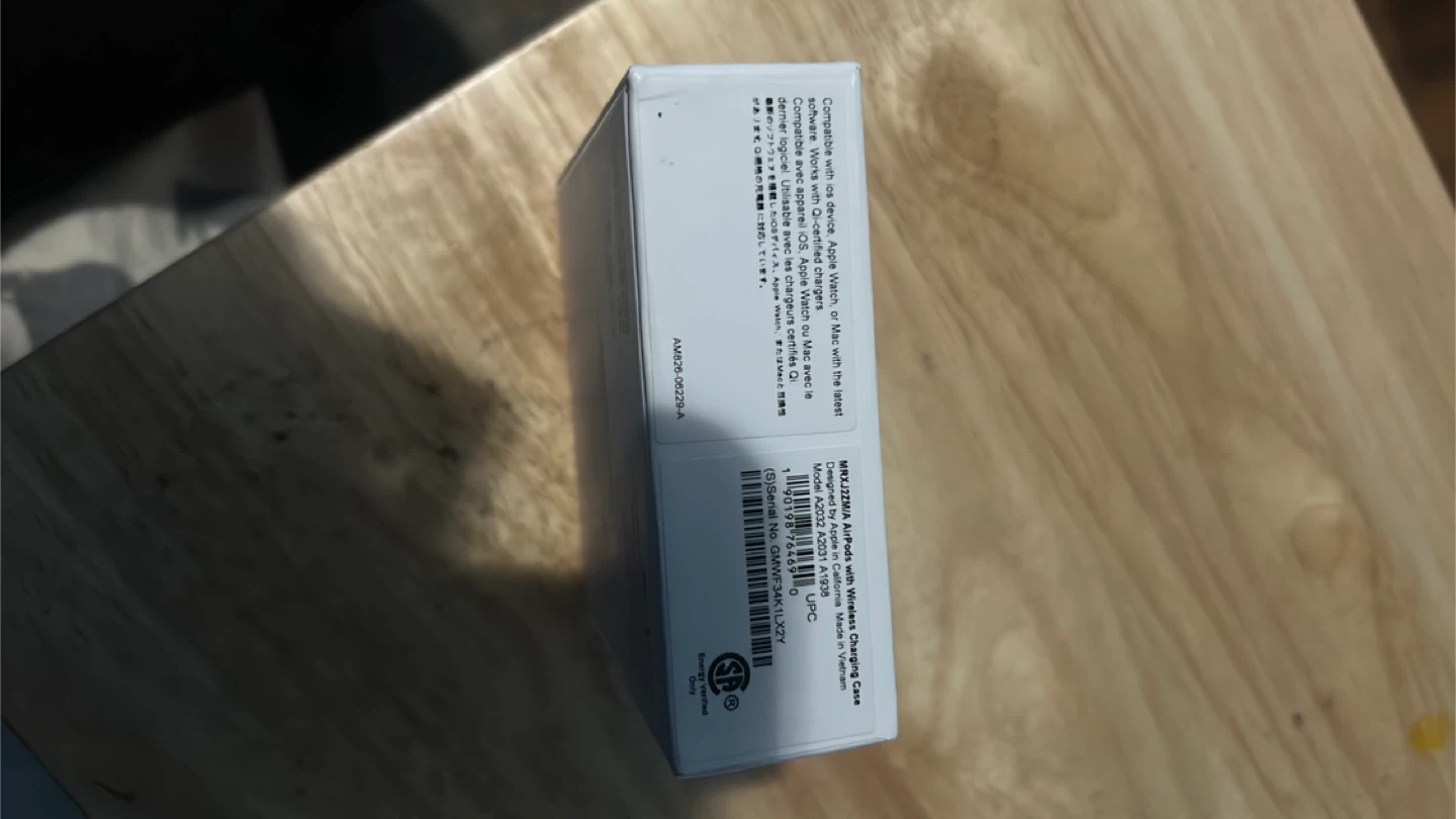 Apple AirPods - photo 3