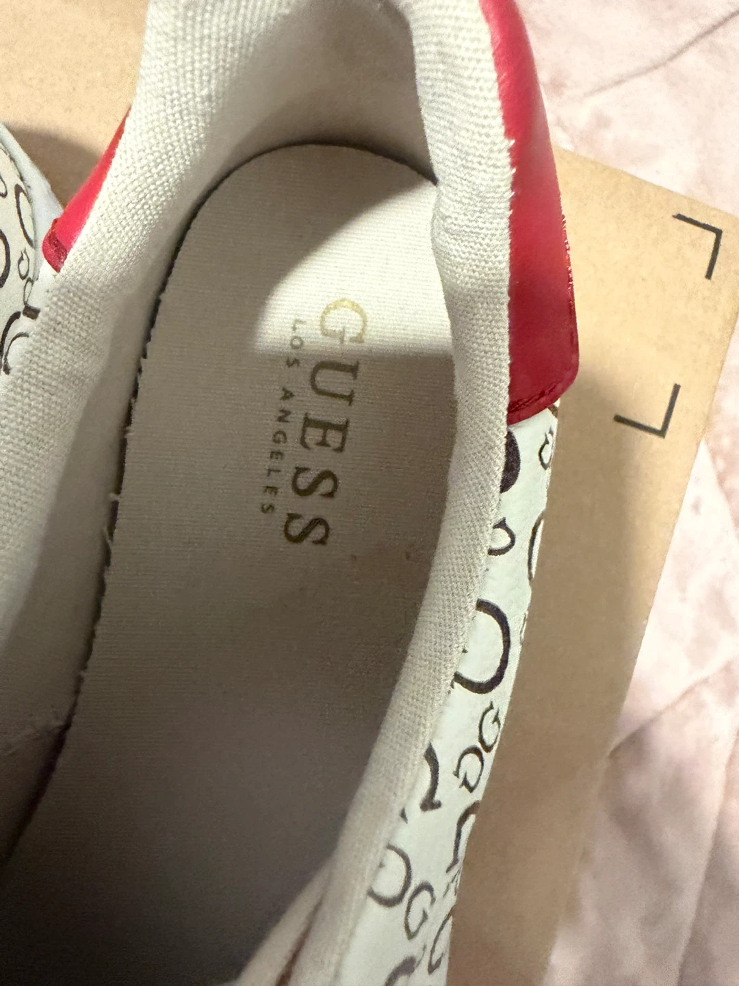 Women’s Guess Sneakers- size 8.5 - brand new - photo 2