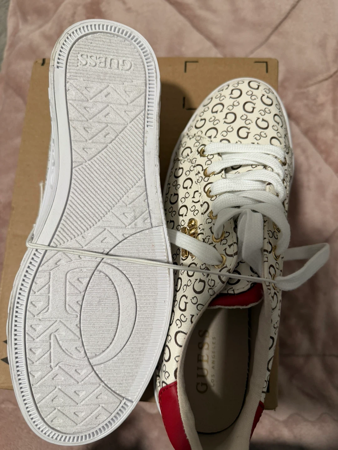 Women’s Guess Sneakers- size 8.5 - brand new - photo 4