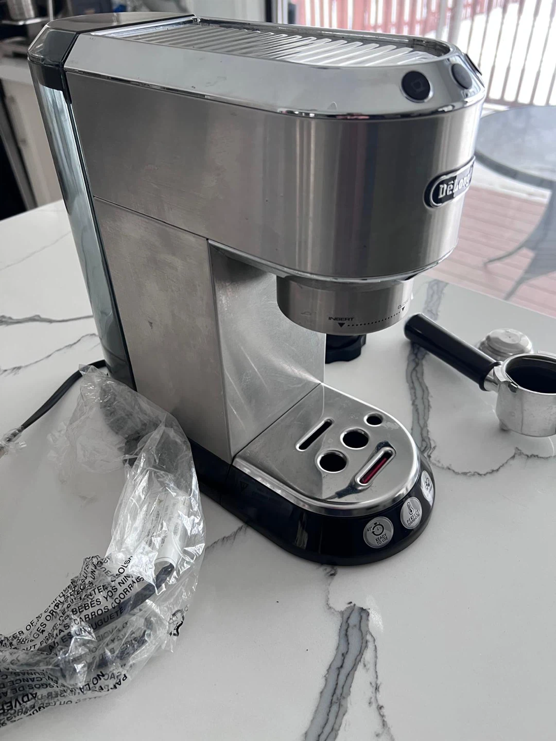 DeLonghi 15 bar Espresso Machine + Accessories - photo 3