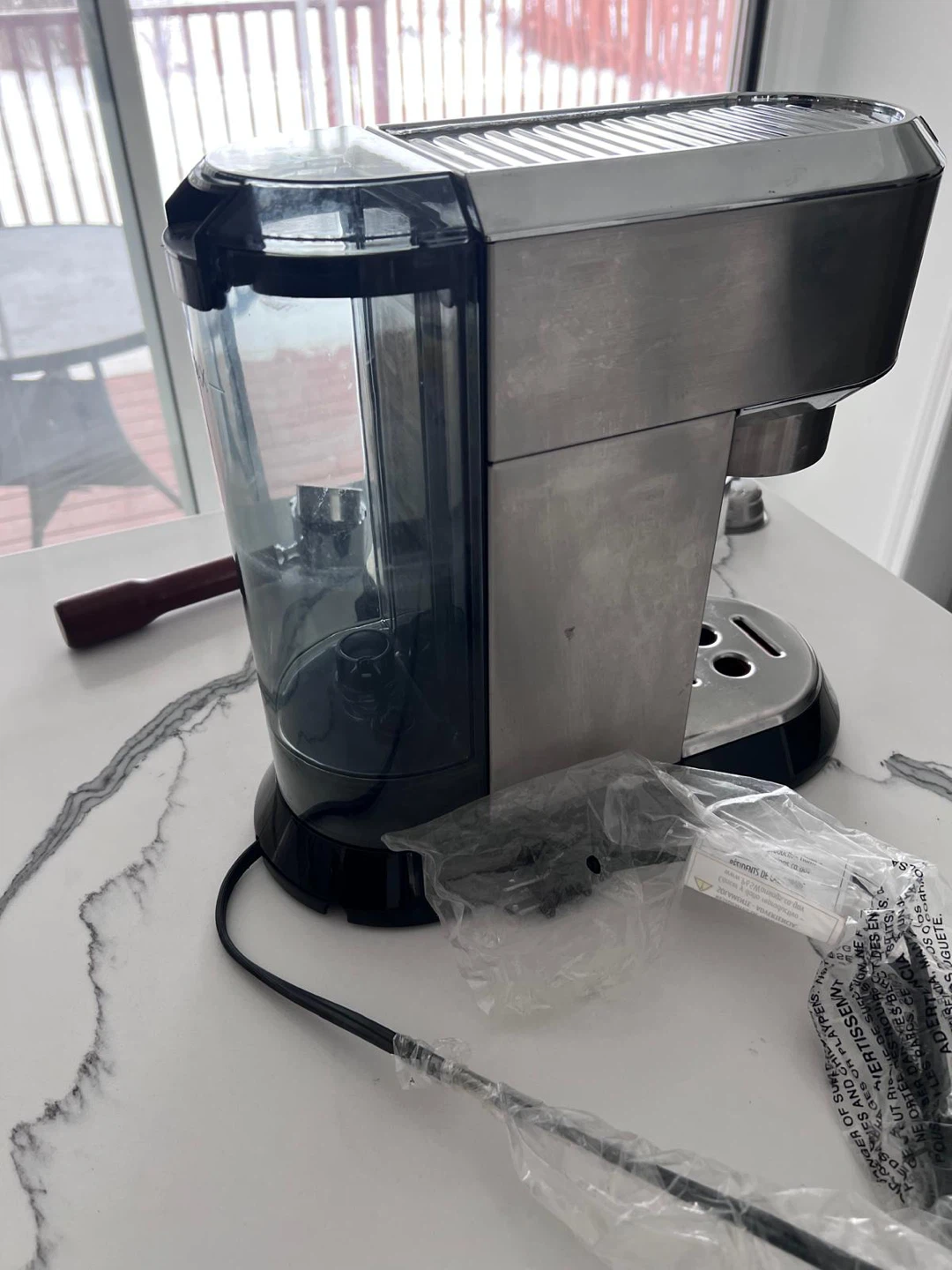 DeLonghi 15 bar Espresso Machine + Accessories - photo 5