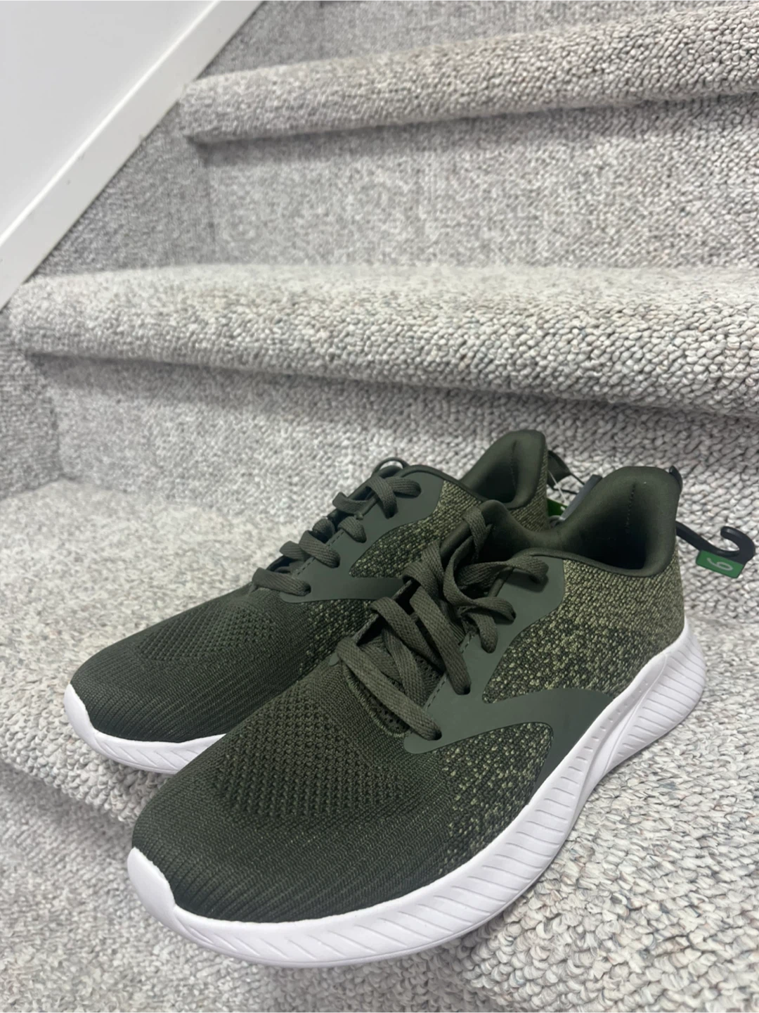 Men's Athletic Shoes Size 9