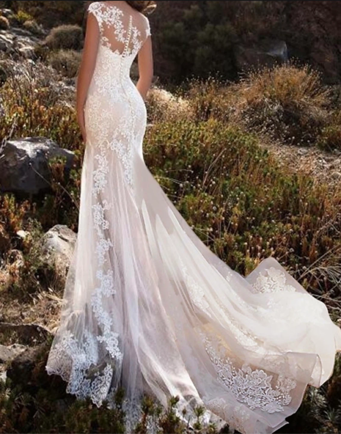 Ivory Lace Mermaid Wedding Dress - photo 2