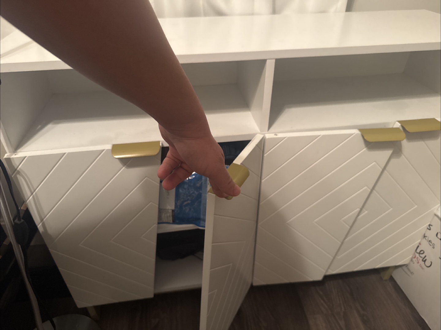 Media Console / Cabinet - photo 2