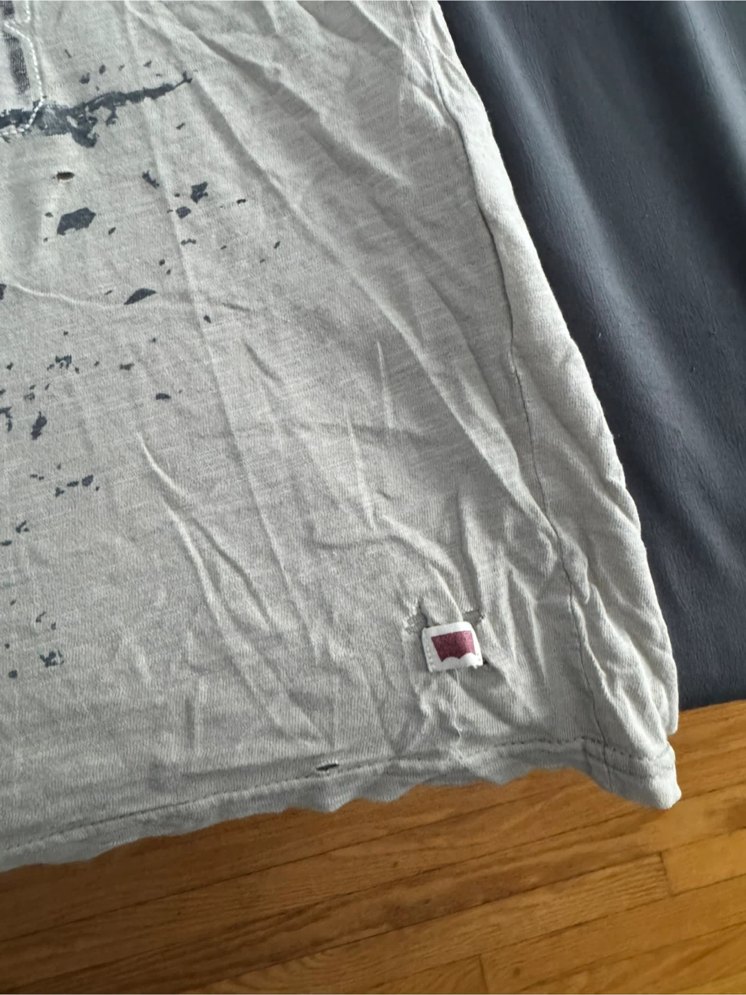Vintage Men's Levi’s Distressed T-Shirt - photo 3