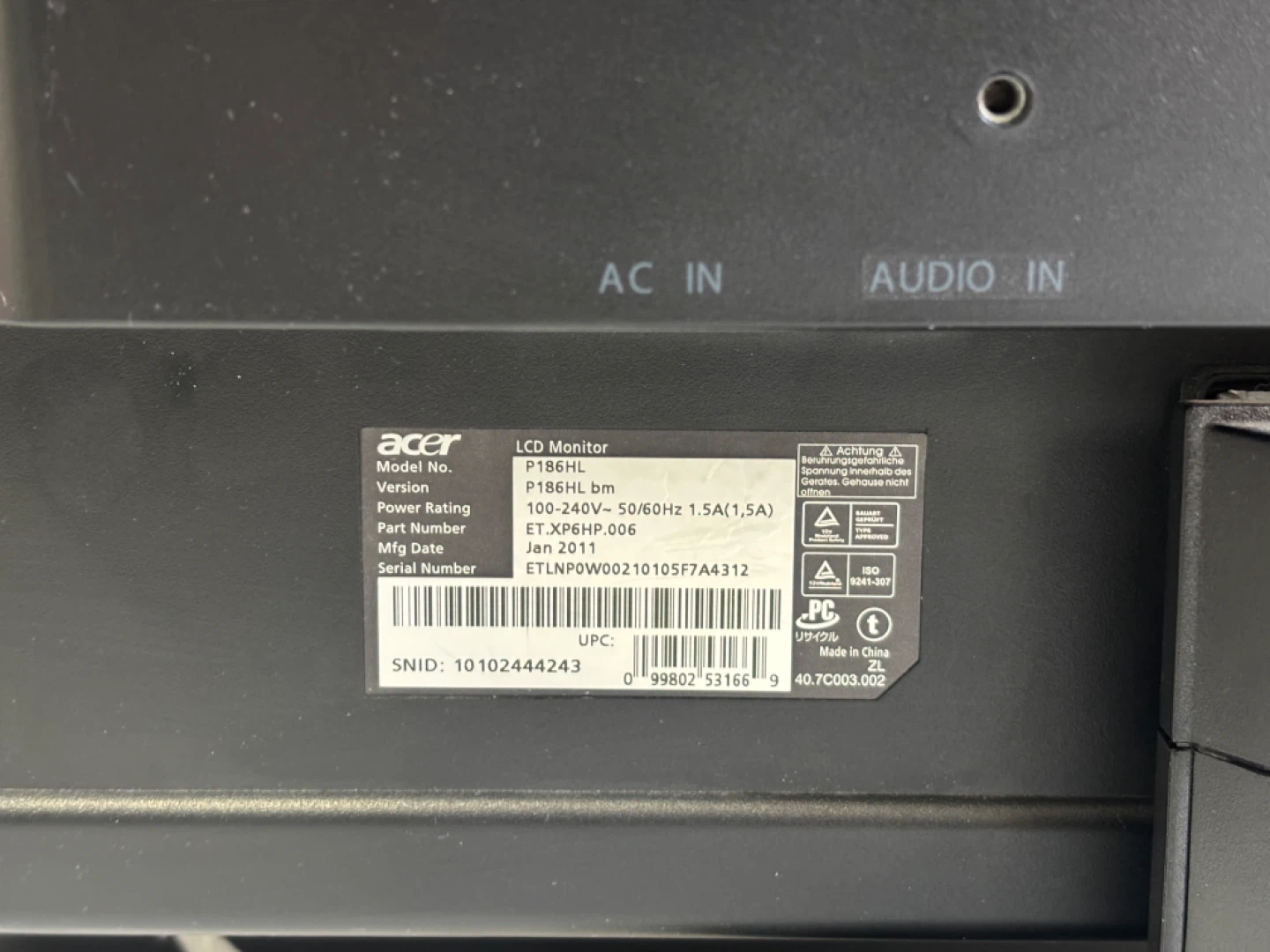 Acer P186HL LCD Monitor - photo 2