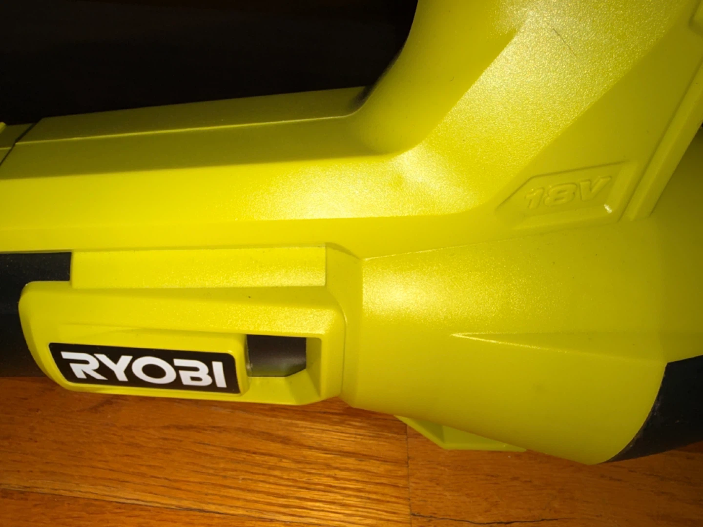 Ryobi 18V P21011VNM Blower - photo 2