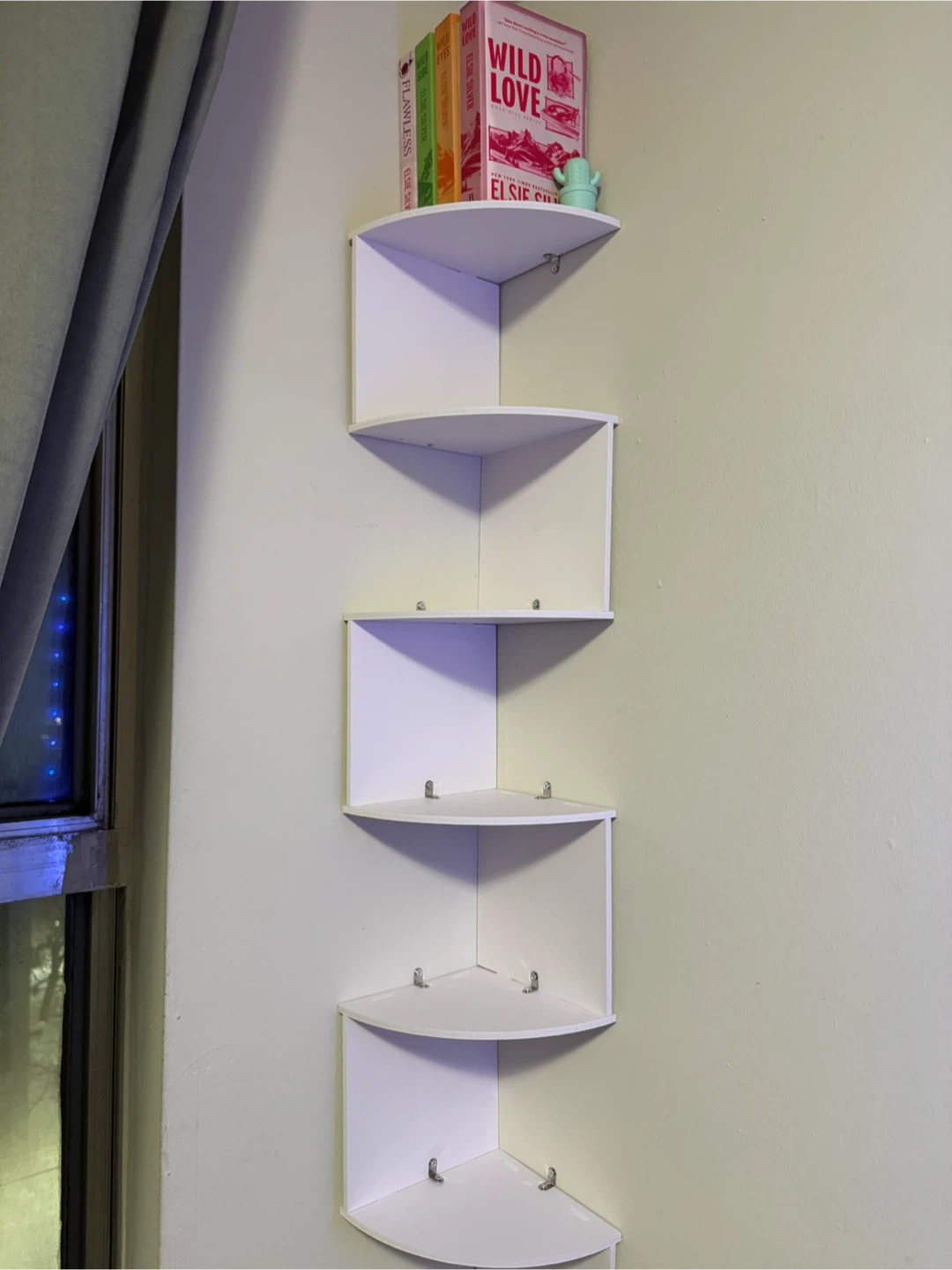 White Corner Wall Shelf - Brand new