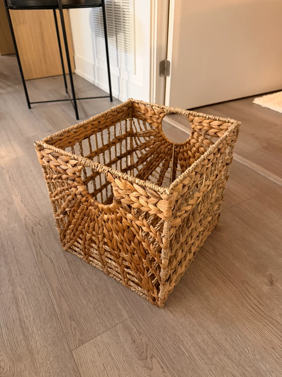 4 Storage Baskets with Handles