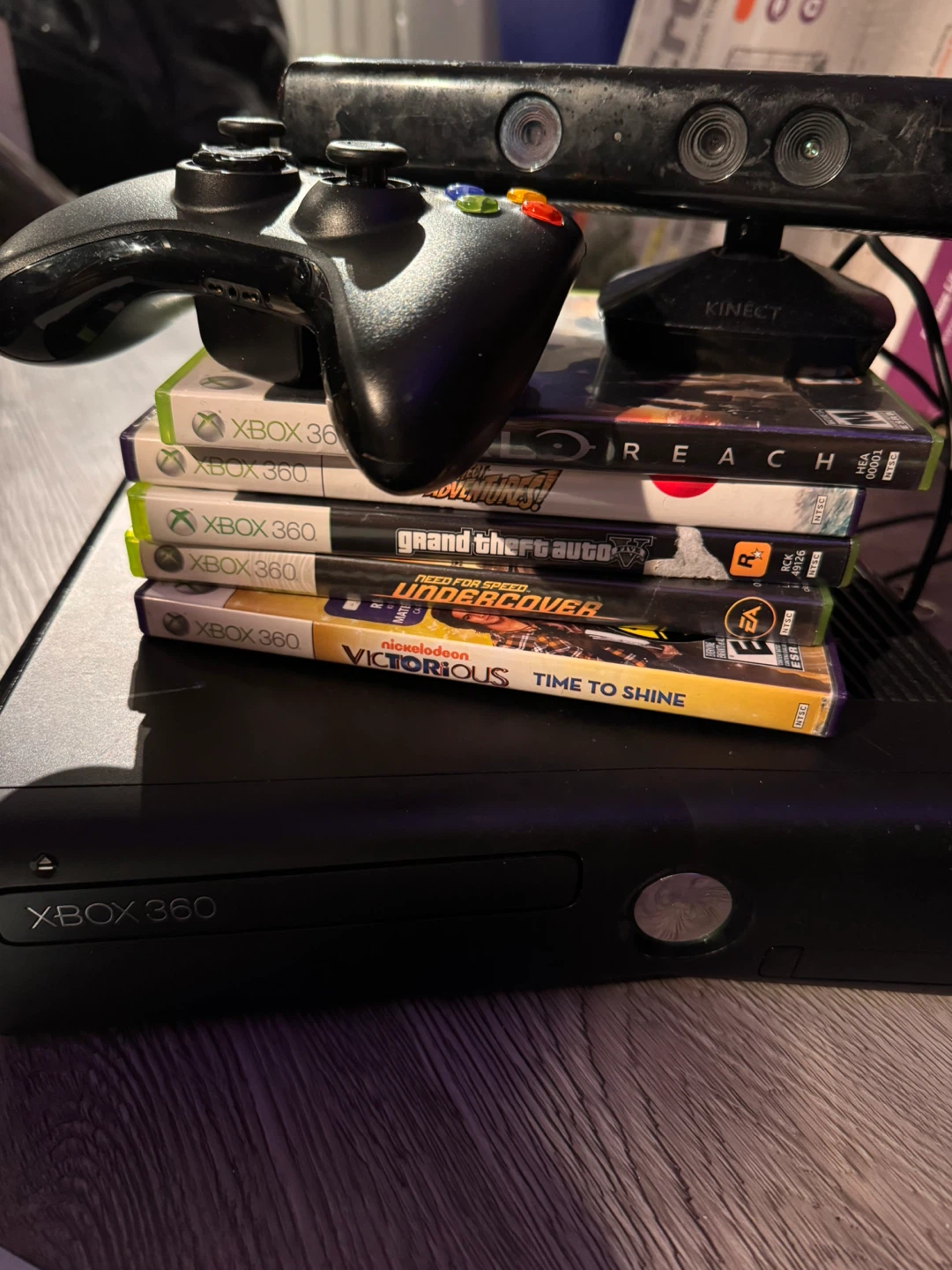 Xbox 360 Console with Kinect and Games - photo 3