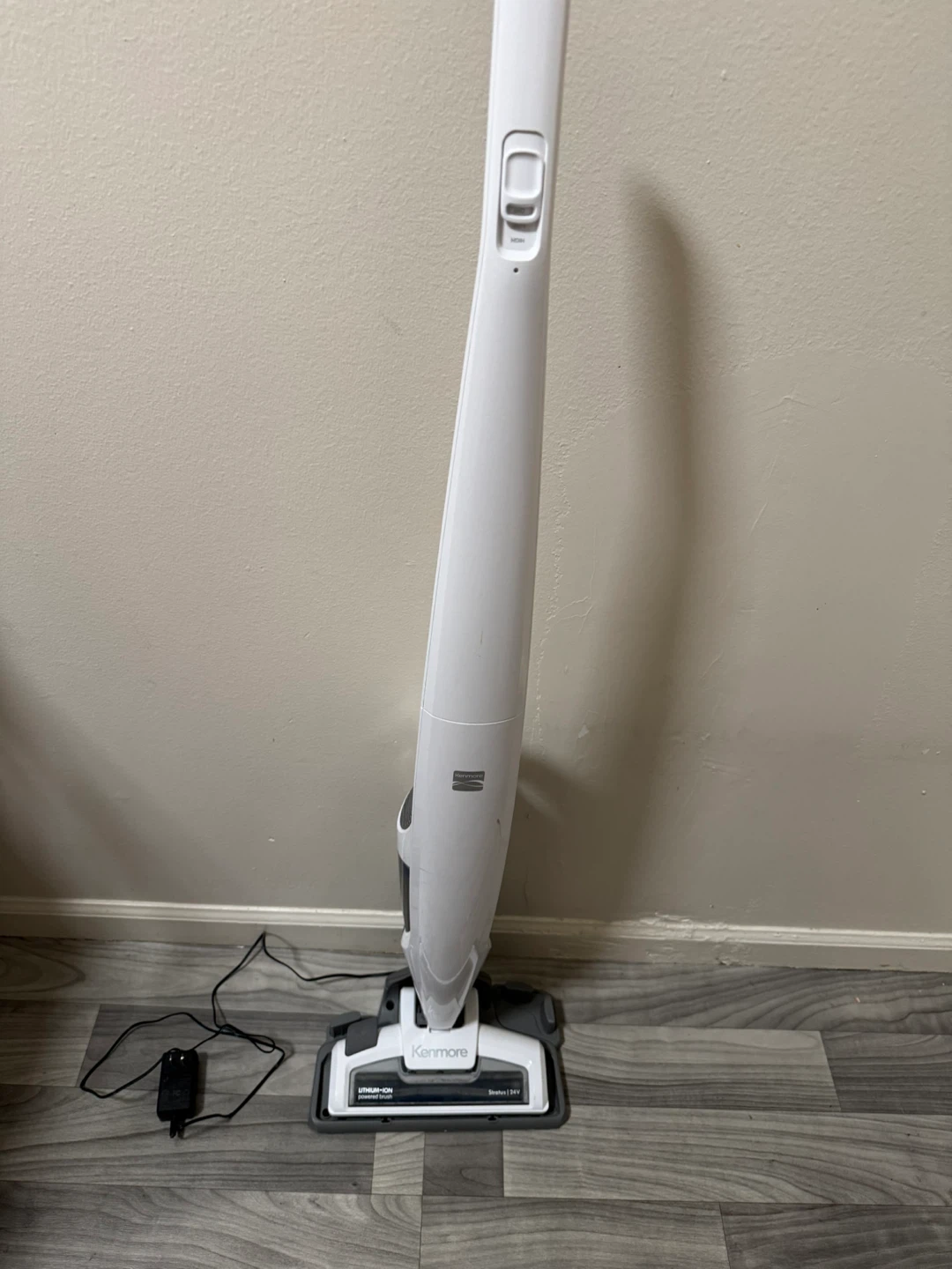 Kenmore Cordless Stick Vacuum 24V