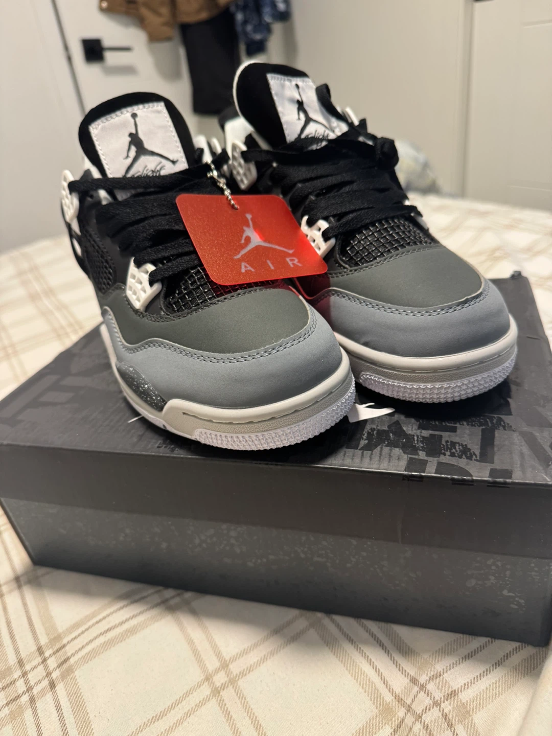 Air Jordan 4 'Flight' Sneakers