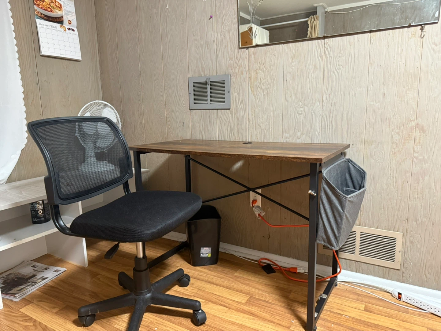 Wooden top desk with side organizer with a office chair - photo 2