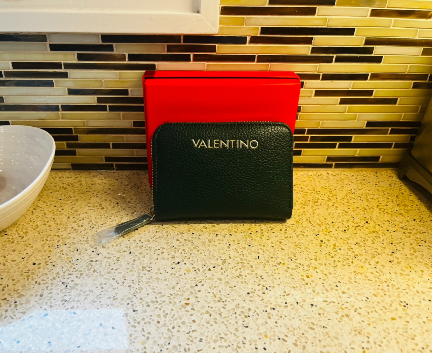 Valentino Women's Green Leather Zip Around Wallet - photo 2