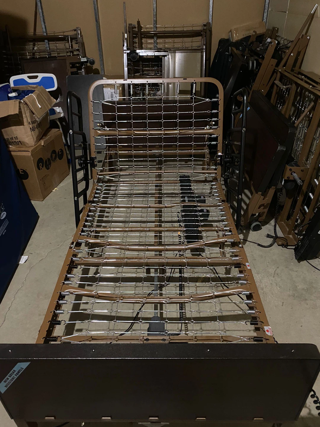 Like new- Hospital bed and mattress-I delivery/setup! - photo 3