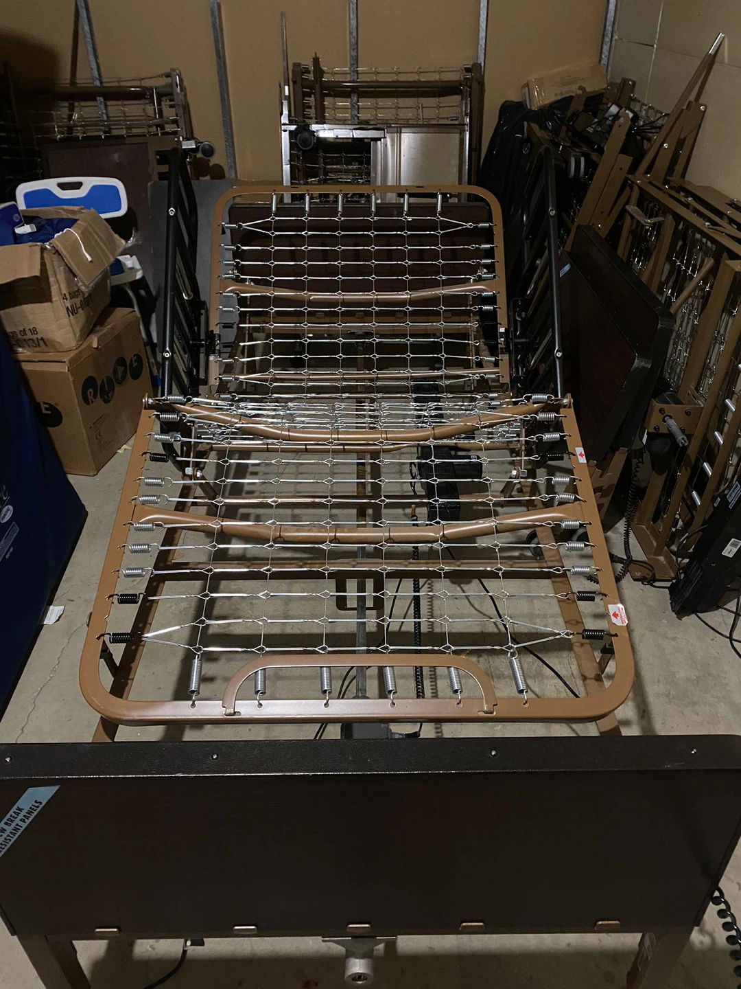 Like new- Hospital bed and mattress-I delivery/setup! - photo 4