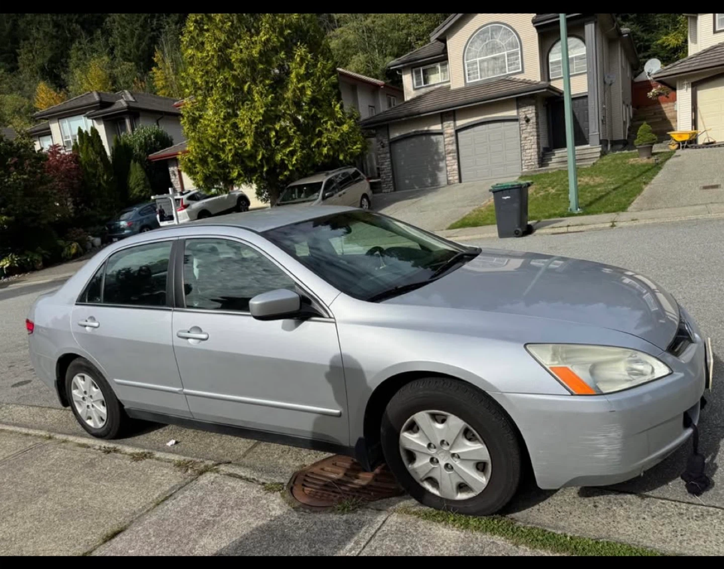 Silver Honda Accord Sedan - photo 4