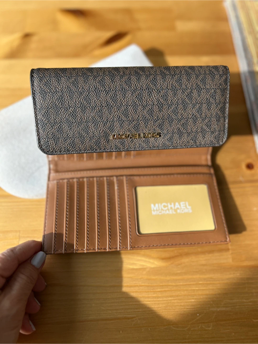 Michael Kors Wallet - photo 2