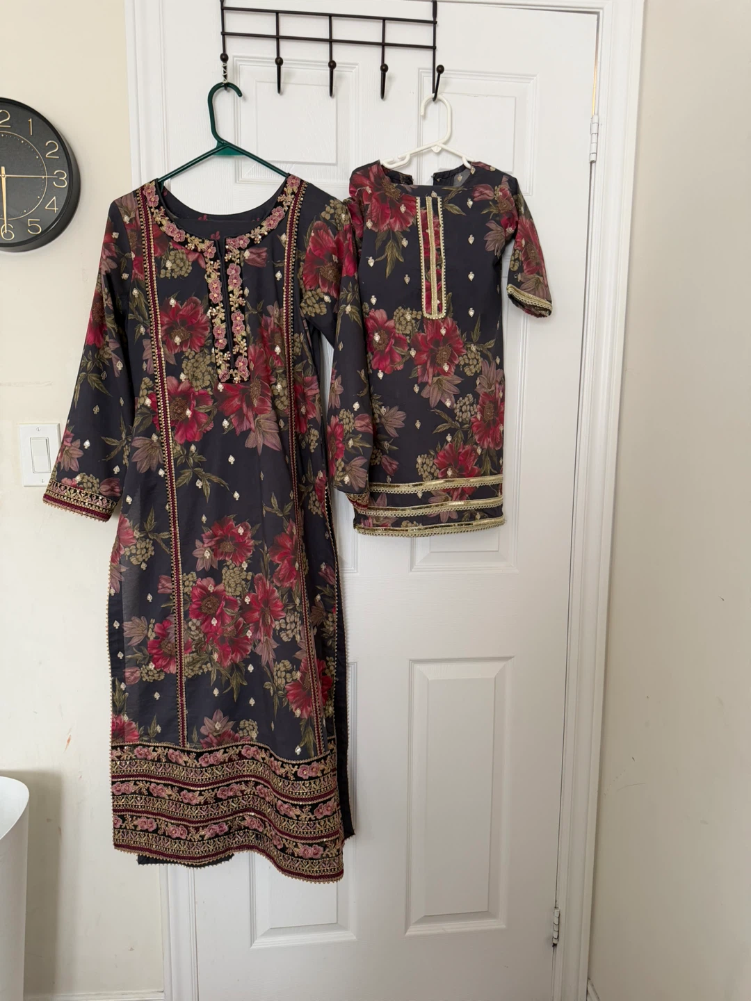 Women's and Girl's Matching Floral Kurti Set - photo 2