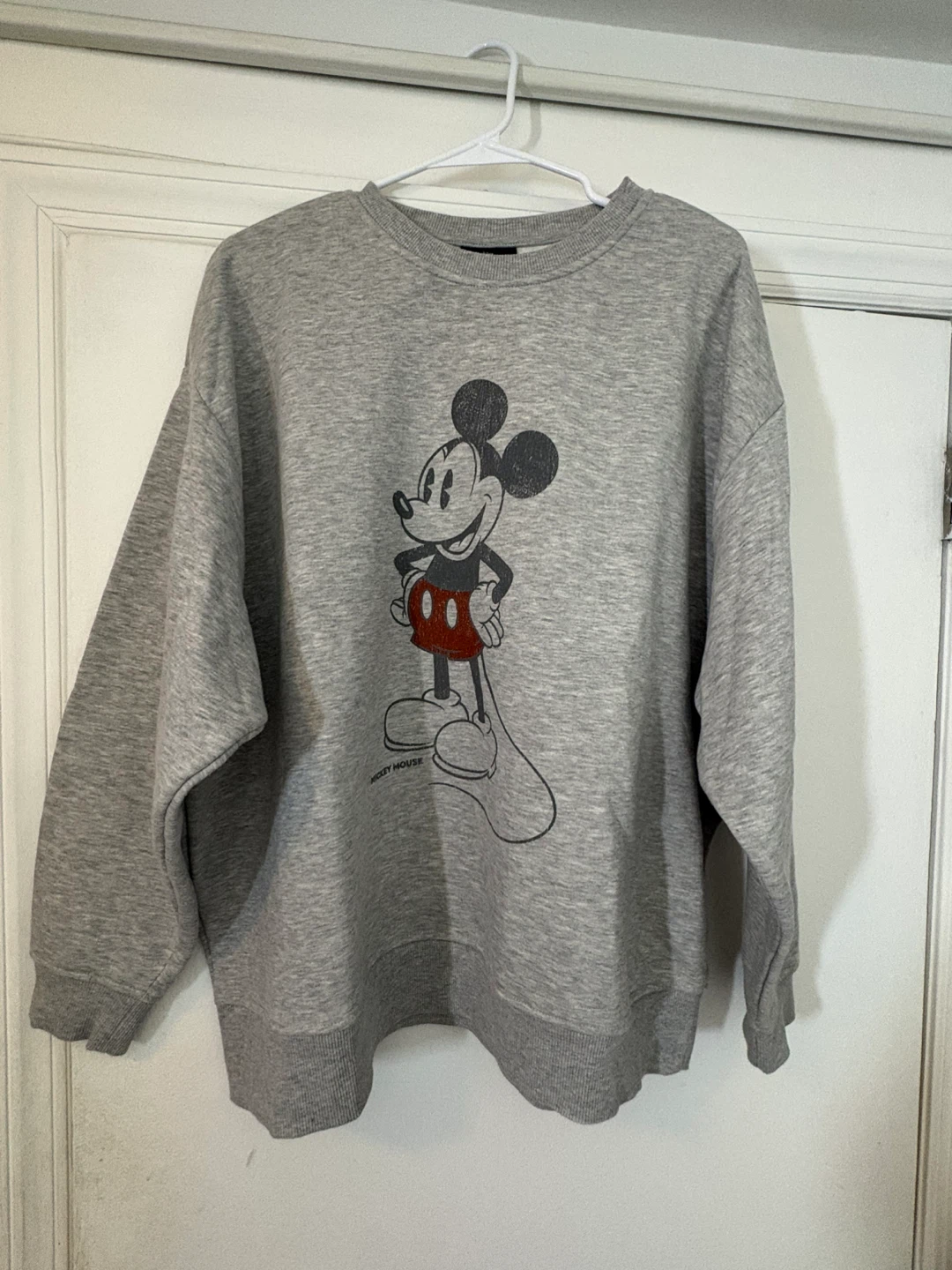 Primark Mickey Mouse "An American Classic" Graphic Sweatshirt XL