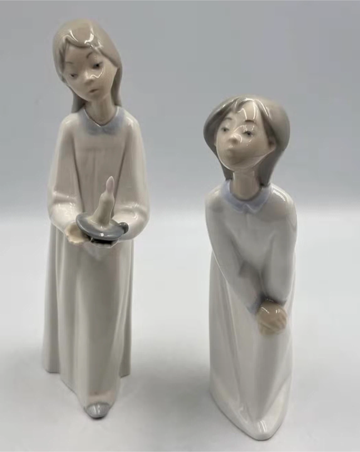 LLADRÓ Porcelain Figurines - Two Girls with Candle - photo 2